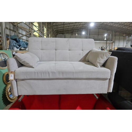 475 - A light grey upholstered sofa approx 150cm wide