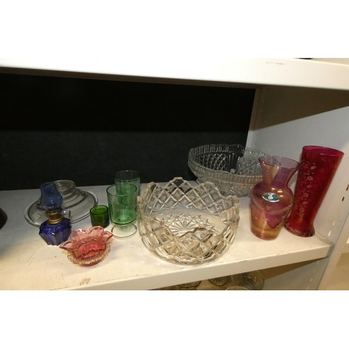 3041 - A quantity of miscellaneous decorative glassware (two shelves)