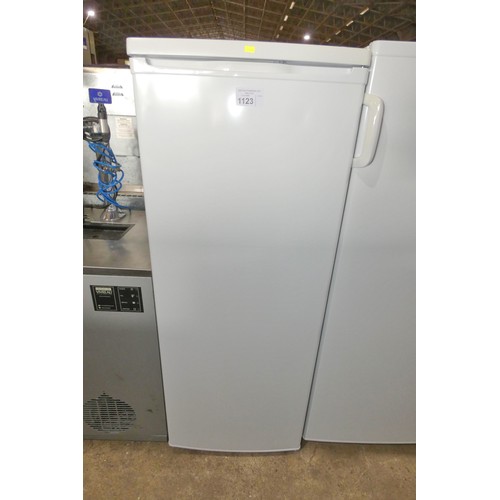 Lot 1123      