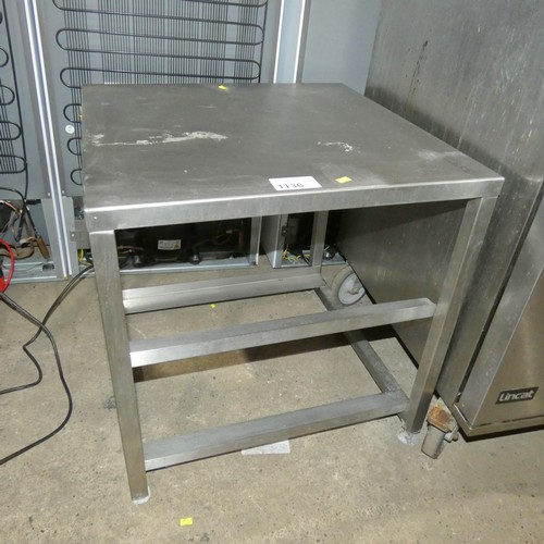 1136 - A commercial stainless steel catering type table/stand approx 60x60x60cm