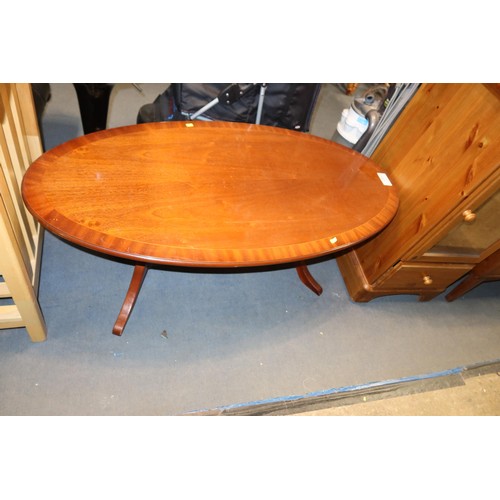 2107 - 1 x reproduction style oval coffee table approx 120 x 60cm