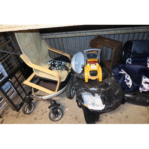 2157 - A quantity of various items including a moses basket, 2 x chairs, a 240v light, a stool etc. Content... 