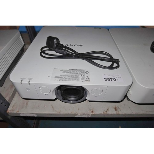 2570 - A commercial AV projector with HDMI by Sony type VPL-FH31 trade