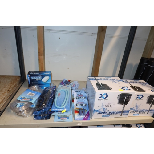 2641 - A quantity of various fish tank accessories including pumps, filters, air stones etc. Contents of 1 ... 