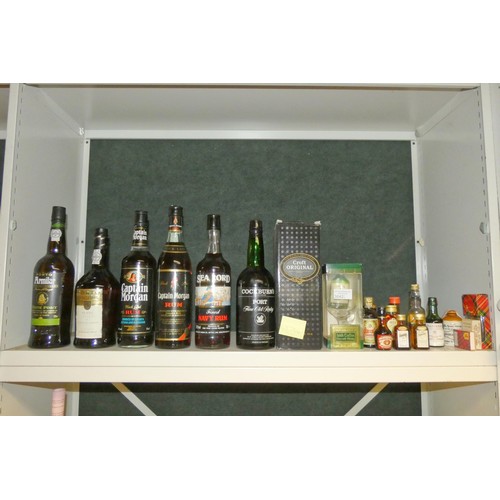 3042 - A quantity of various bottles of Rum, Port and other miniature bottles etc (one shelf)