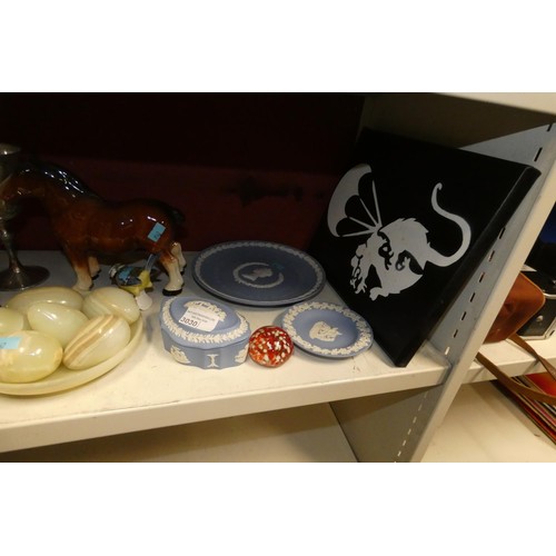 3030 - Two decorative tea sets and a quantity of miscellaneous ornaments etc (one shelf)