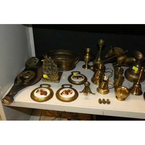 3031 - A large quantity of miscellaneous decorative brassware, copperware and silver plated ware including;... 