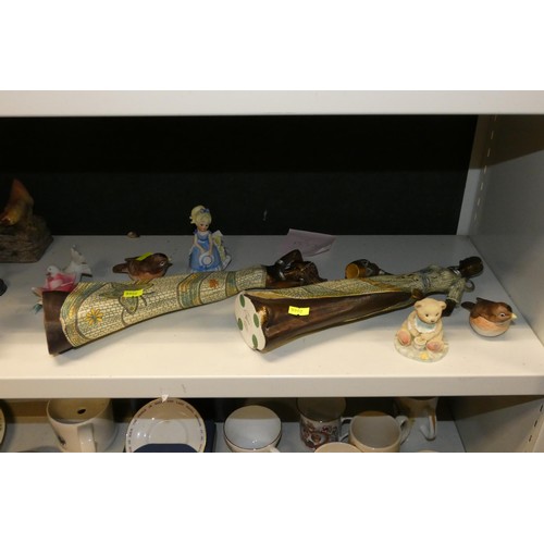 3054 - A collection of miscellaneous decorative figures and animal ornaments etc (two shelves)