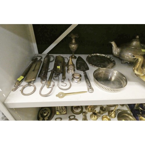 3031 - A large quantity of miscellaneous decorative brassware, copperware and silver plated ware including;... 