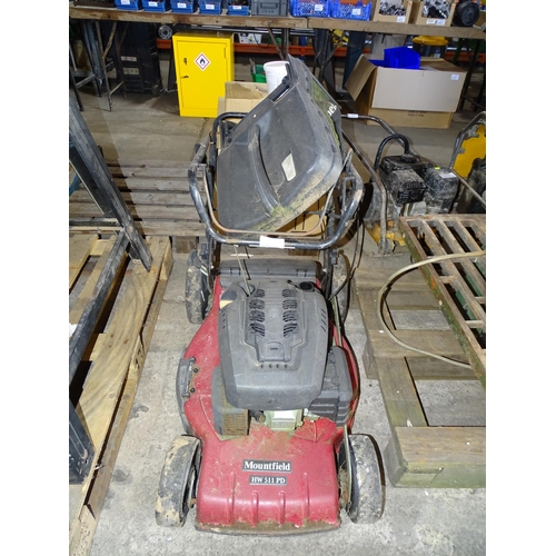 5040 - 1 x Mountfield HW511PD petrol engine lawn mower. Please note that one wheel is broken and fuel cap i... 