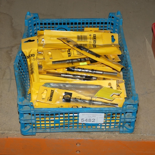 5482 - A quantity of various Dewalt drill bits. Contents of 1 plastic tray which is not included