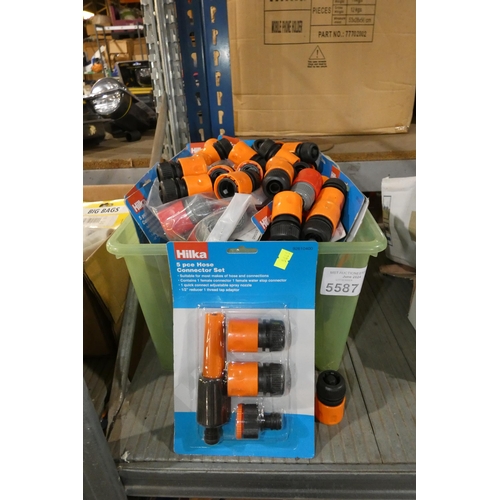 5587 - A quantity of hose connectors. Contents of 1 plastic box which is not included