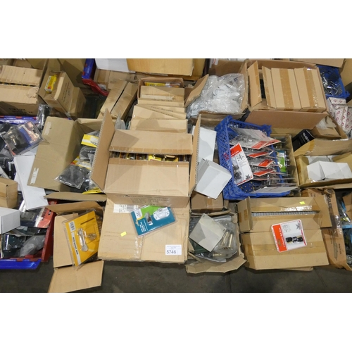 5746 - 1 pallet containing a quantity of various items including door closers, security bolt keys, casement... 