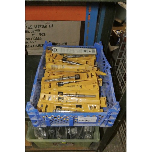 5506 - A quantity of various Dewalt drill bits. Contents of 1 plastic tray which is not included