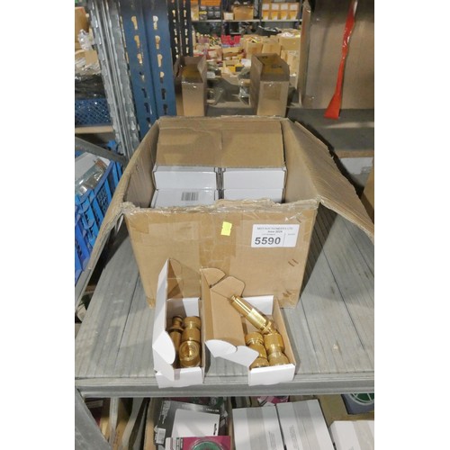 5590 - A quantity of brass fitting sets