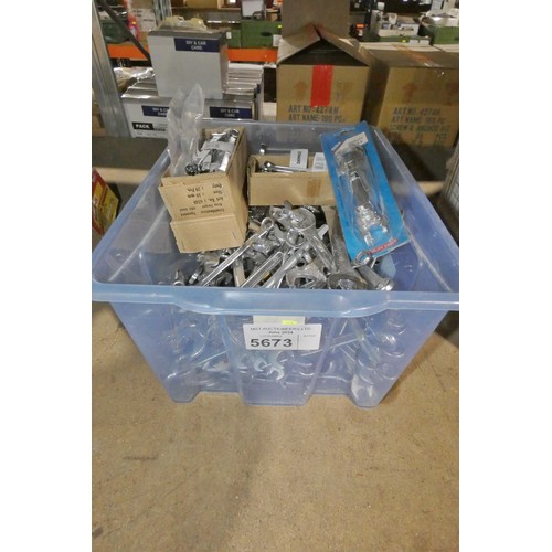 5673 - A quantity of various spanners. Contents of 1 plastic box which is not included