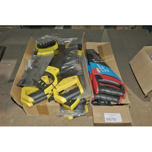 5679 - A quantity of Hilka 12 inch tenon saws and 14 inch box saws