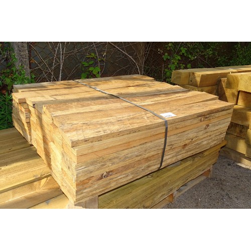 6520 - 80 x lengths of timber measuring approx 89cm l x 2.5cm h x 9.5cm w