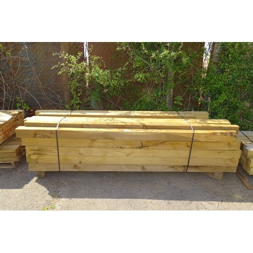 6522 - A quantity of various wooden posts to include 10 x 10, 20 x 10, 17.5 x 17.5cm etc, lengths vary up t... 