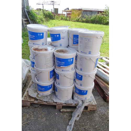 6504 - 1 x Pallet containing 30 + x 22kg tubs of Gyproc ProMix Lite expired 08/08/22