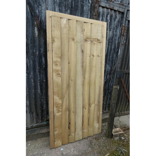 6548 - 1 x wooden garden gate measuring approx 183cm h x 86cm w