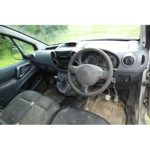 2 - Citroen Berlingo 625 LXHDi 75 panel van, Silver, Reg WK60 VNF, 1st Reg 04/09/2010, 5 speed manual di... 