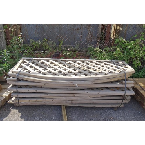 6519 - 12 x bow top trellis panels approx 66cm h x 183cm