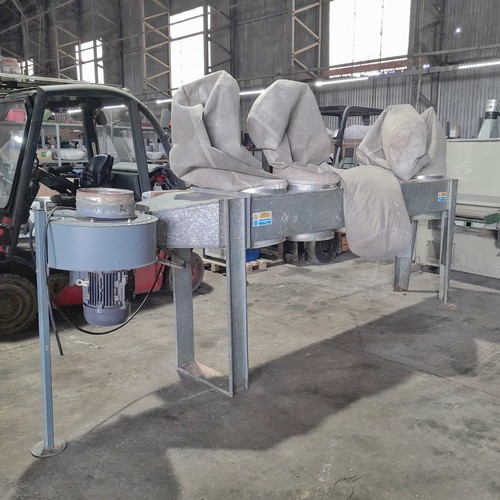 6304 - A large five bag dust extraction unit by Dust Pollution Systems - 3ph approx 435cm wide