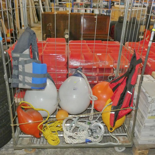 6017 - 3 x fenders, 3 x pick up buoys, 1 x Gul 50N buoyancy aid, 1 x Crewsaver Splash 50N buoyancy aid and ... 