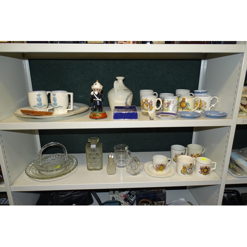 3068 - A quantity of royal commemorative beakers and other royal ware etc (two shelves)