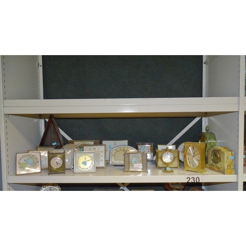 3070 - A quantity of miscellaneous decorative vintage mantle and bedside clocks (one shelf)