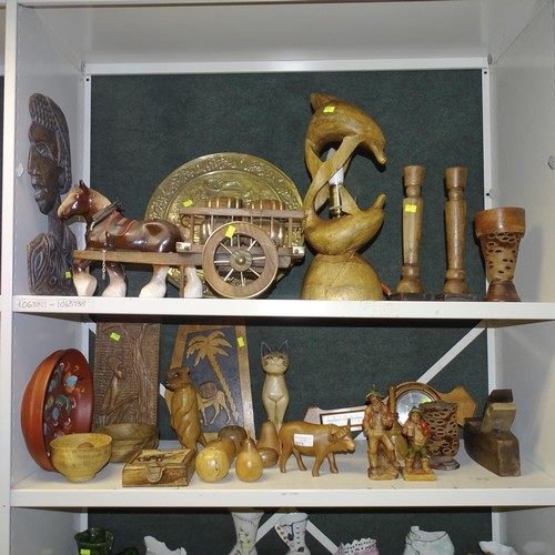 3075 - A large quantity of miscellaneous wooden ornaments etc (two shelves)