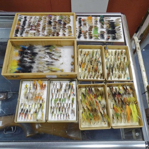 3096 - 4 boxes of vintage fishing flies