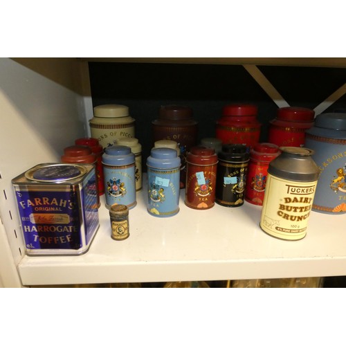 3045 - A quantity of miscellaneous decorative vintage storage tins (one shelf)