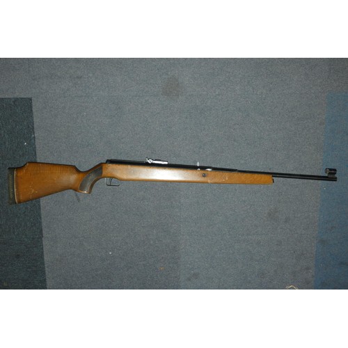 3097 - An original 0.22 calibre air rifle