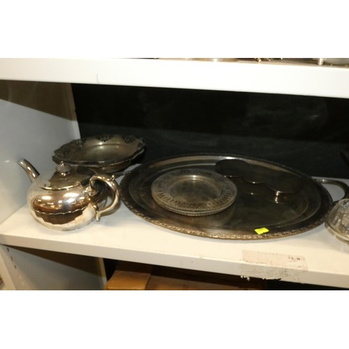 3079 - A quantity of miscellaneous decorative silver plated ware and cutlery etc (four shelves)