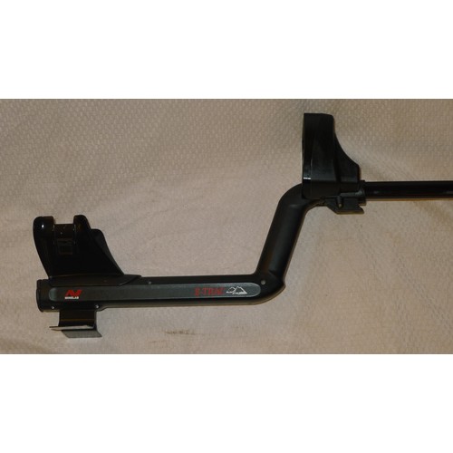 2371 - A Minelab E-TRAC multi frequency FBS metal detector supplied with a Minelab 11 inch FBS Pro coil, a ... 