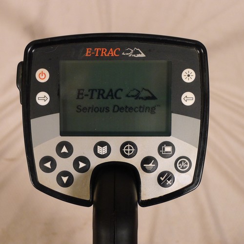 2371 - A Minelab E-TRAC multi frequency FBS metal detector supplied with a Minelab 11 inch FBS Pro coil, a ... 