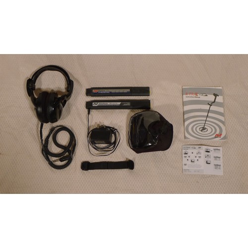 2371 - A Minelab E-TRAC multi frequency FBS metal detector supplied with a Minelab 11 inch FBS Pro coil, a ... 