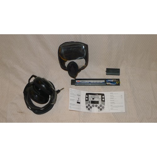 2371 - A Minelab E-TRAC multi frequency FBS metal detector supplied with a Minelab 11 inch FBS Pro coil, a ... 