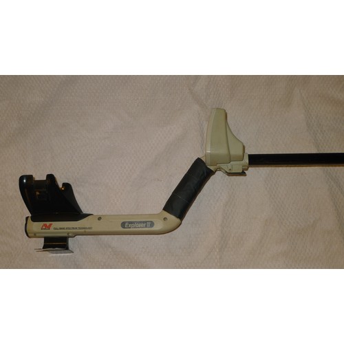 2372 - A Minelab Explorer II multi frequency FBS metal detector supplied with 2 x professional Detech SEF b... 