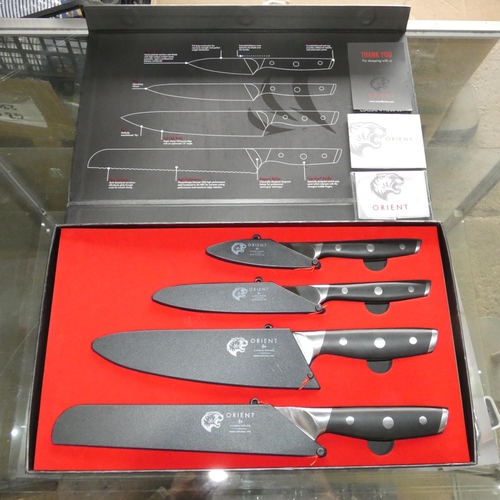 1008 - A classic 4 piece knife set by Orient type Carbon Series