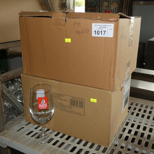 1017 - 2 x boxes of 12 Madri pint glasses