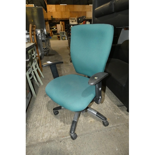 1313 - 1 x teal upholstered office swivel chair