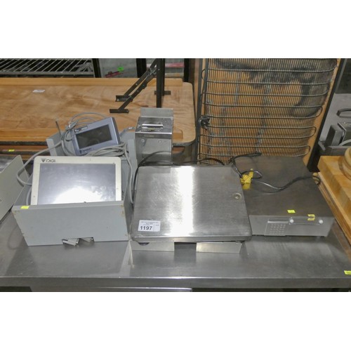 1197 - A Digital scale by Digi with operator display, customer display, product barcode sticker printer, co... 