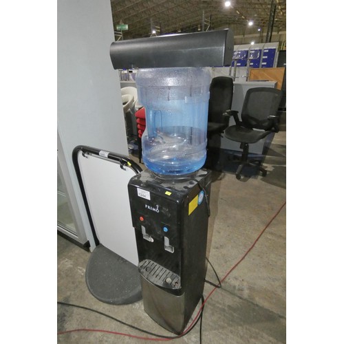 1244 - A Primo water dispenser with cup dispenser - trade