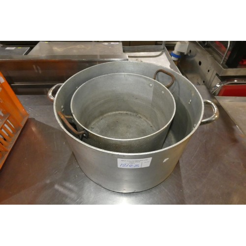 1214B - 2 x aluminium cooking pots