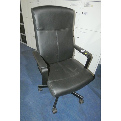 1368 - 1 x black upholstered office swivel chair