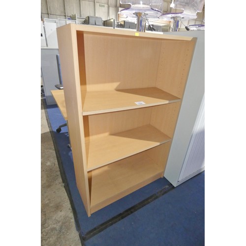 1394 - 1 x wood effect bookcase with 2 x adjustable shelves, measuring approx 80 w x 32 d x 126cm high