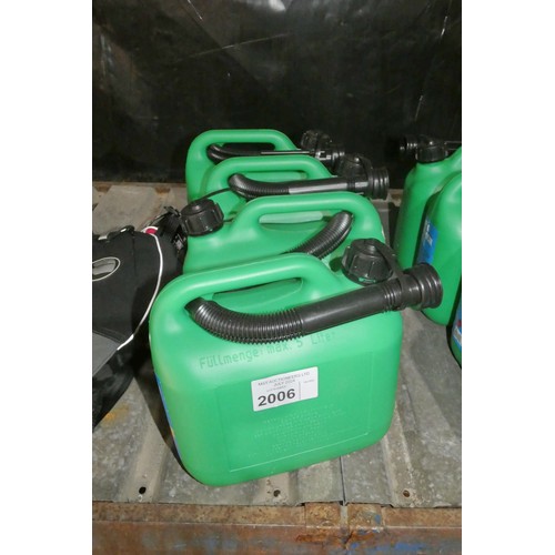 2006 - 4 x Meno green plastic 5L fuel cans